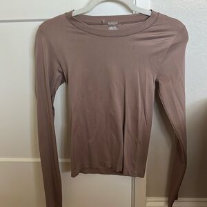 Sunday Best Aritzia SinchSeamless Long Sleeve Beige